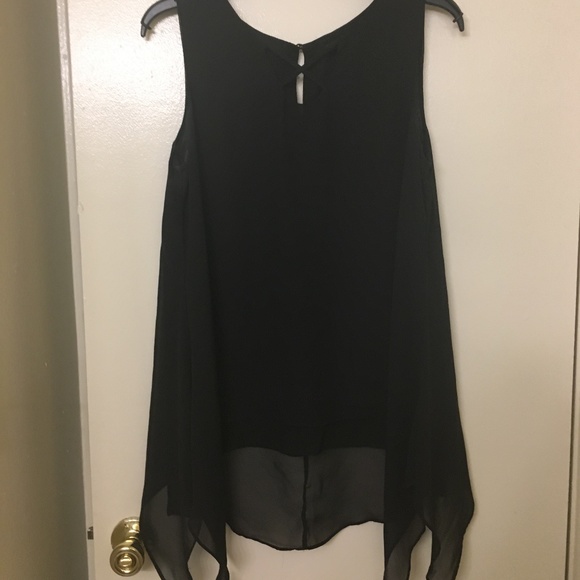 Sami & Jo Tops - 5 FOR $25- Black Flowy Tank Top